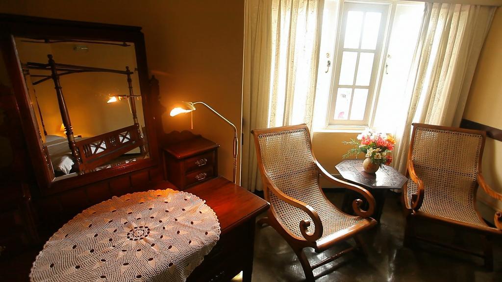 Senani Colonial Holiday Bungalow Нувара Елия Стая снимка